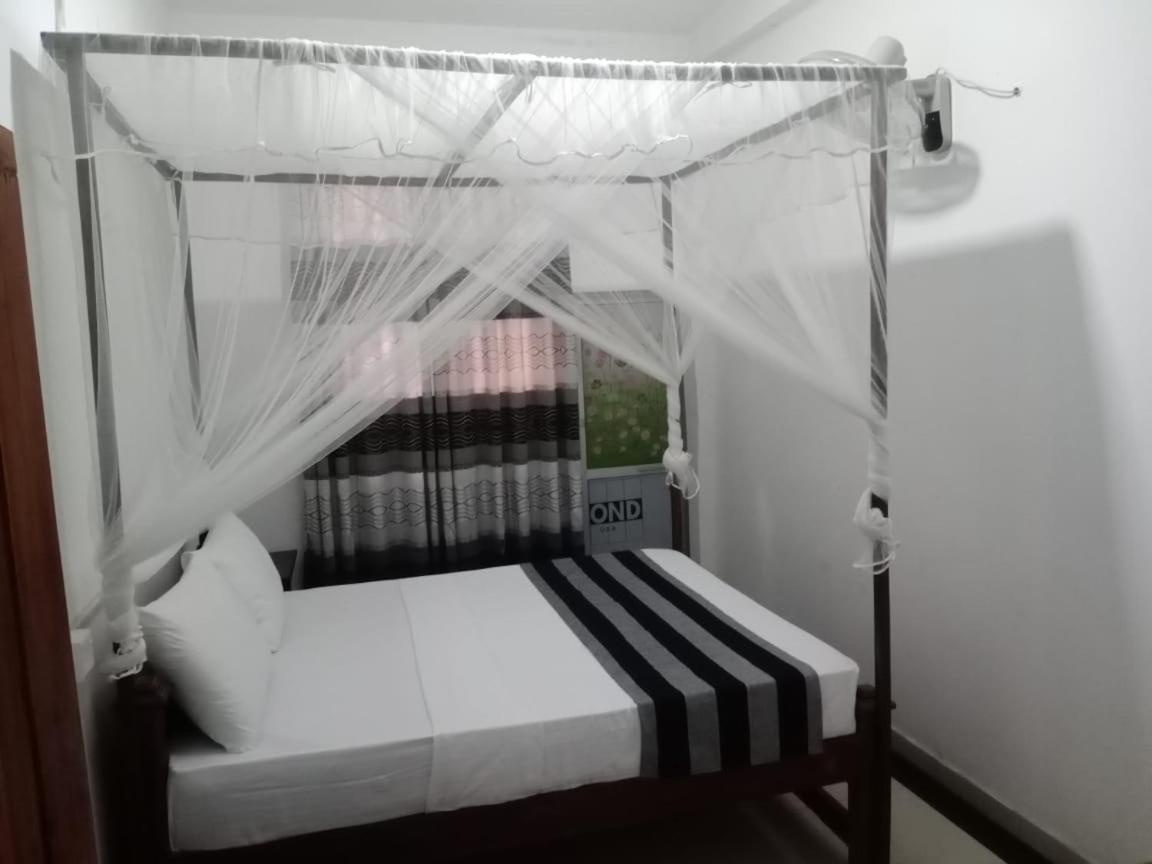 Ray Homestay Udawalawe Exterior foto