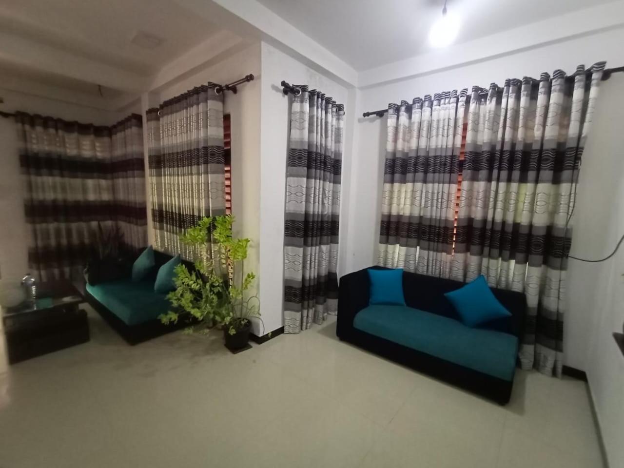 Ray Homestay Udawalawe Exterior foto