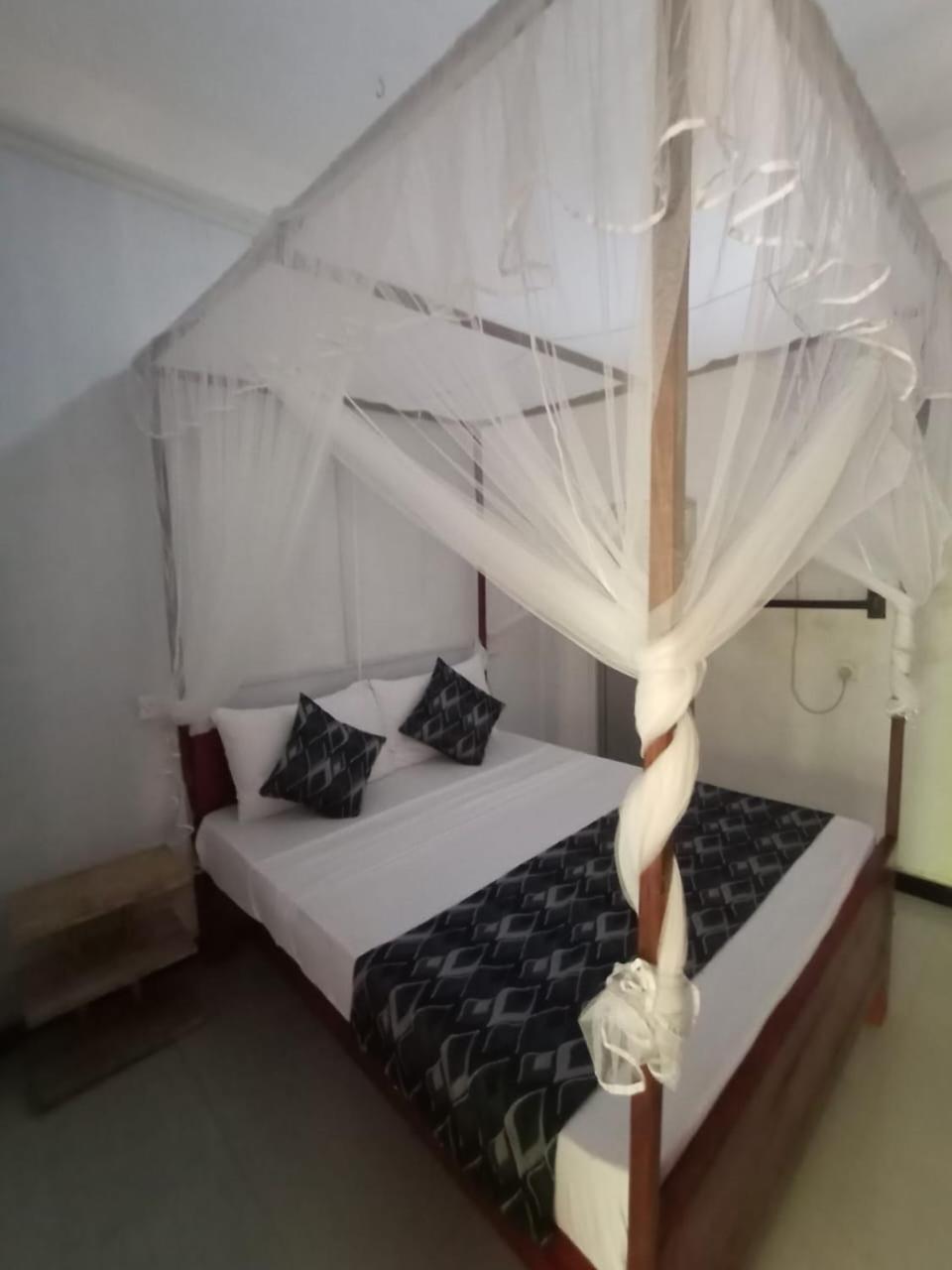 Ray Homestay Udawalawe Exterior foto