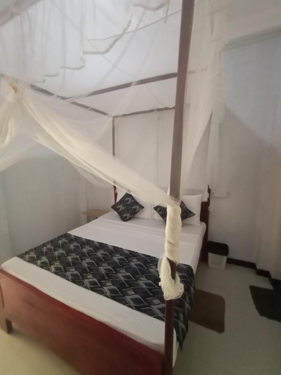 Ray Homestay Udawalawe Exterior foto