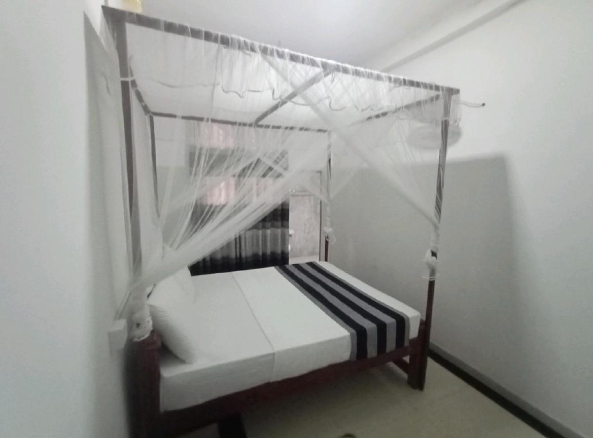 Ray Homestay Udawalawe Exterior foto
